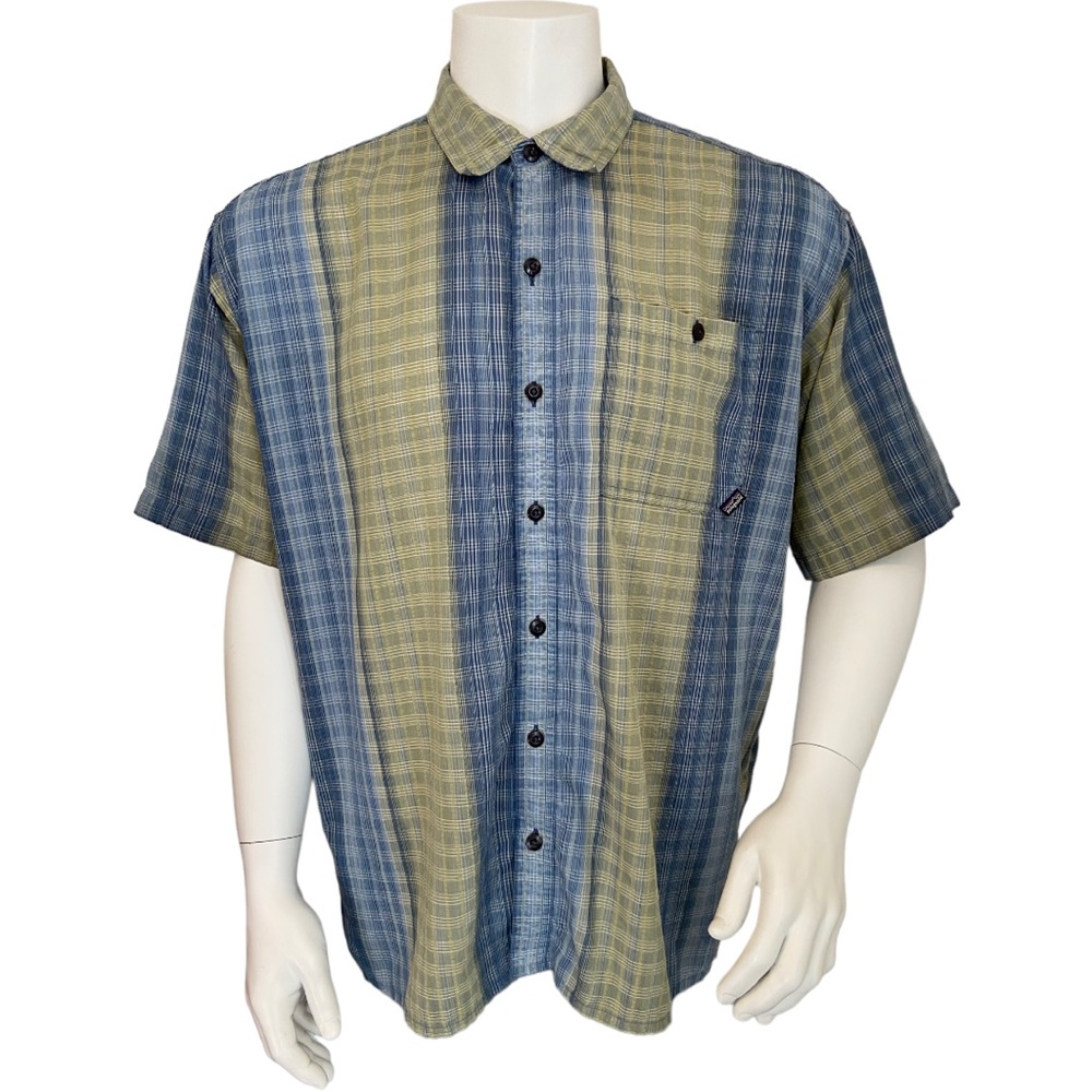 Patagonia Blue and Green Plaid Short Sleeve Button-Down Shirt